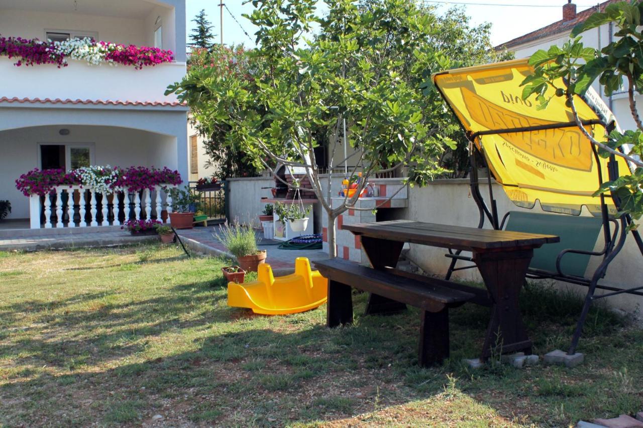 Apartments With A Parking Space Seline, Paklenica - 6603 Starigrad Paklenica Ngoại thất bức ảnh
