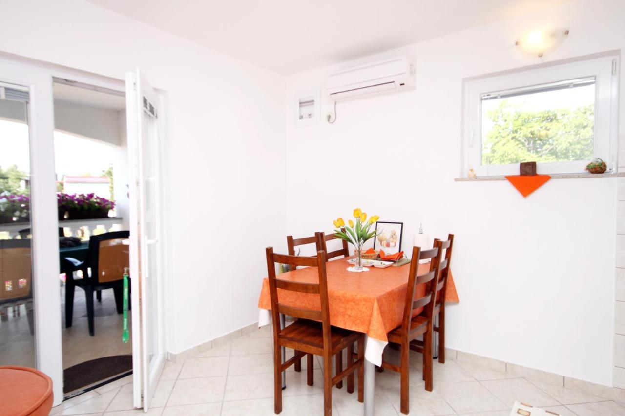 Apartments With A Parking Space Seline, Paklenica - 6603 Starigrad Paklenica Ngoại thất bức ảnh