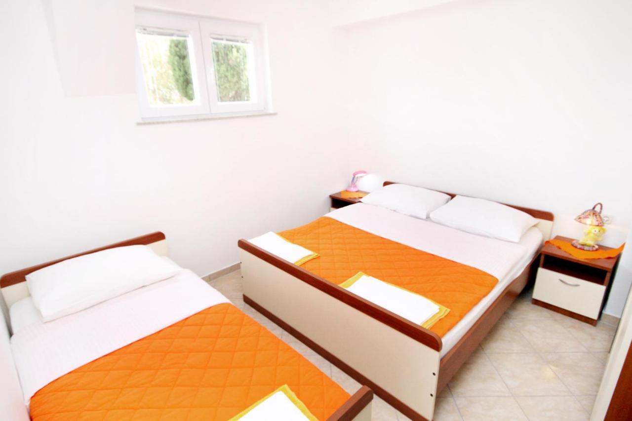 Apartments With A Parking Space Seline, Paklenica - 6603 Starigrad Paklenica Ngoại thất bức ảnh