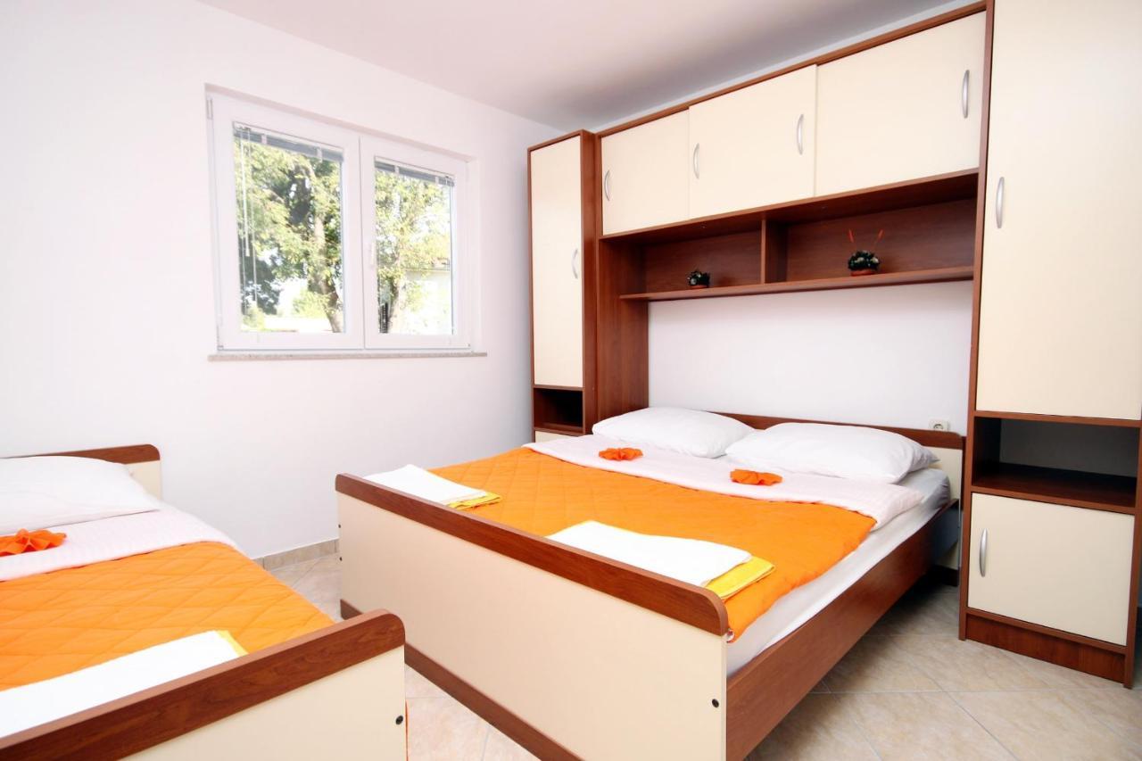Apartments With A Parking Space Seline, Paklenica - 6603 Starigrad Paklenica Ngoại thất bức ảnh