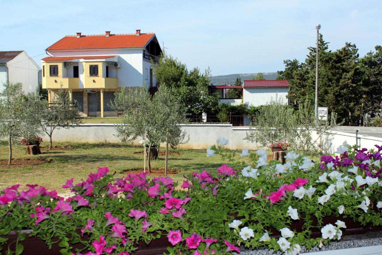 Apartments With A Parking Space Seline, Paklenica - 6603 Starigrad Paklenica Ngoại thất bức ảnh