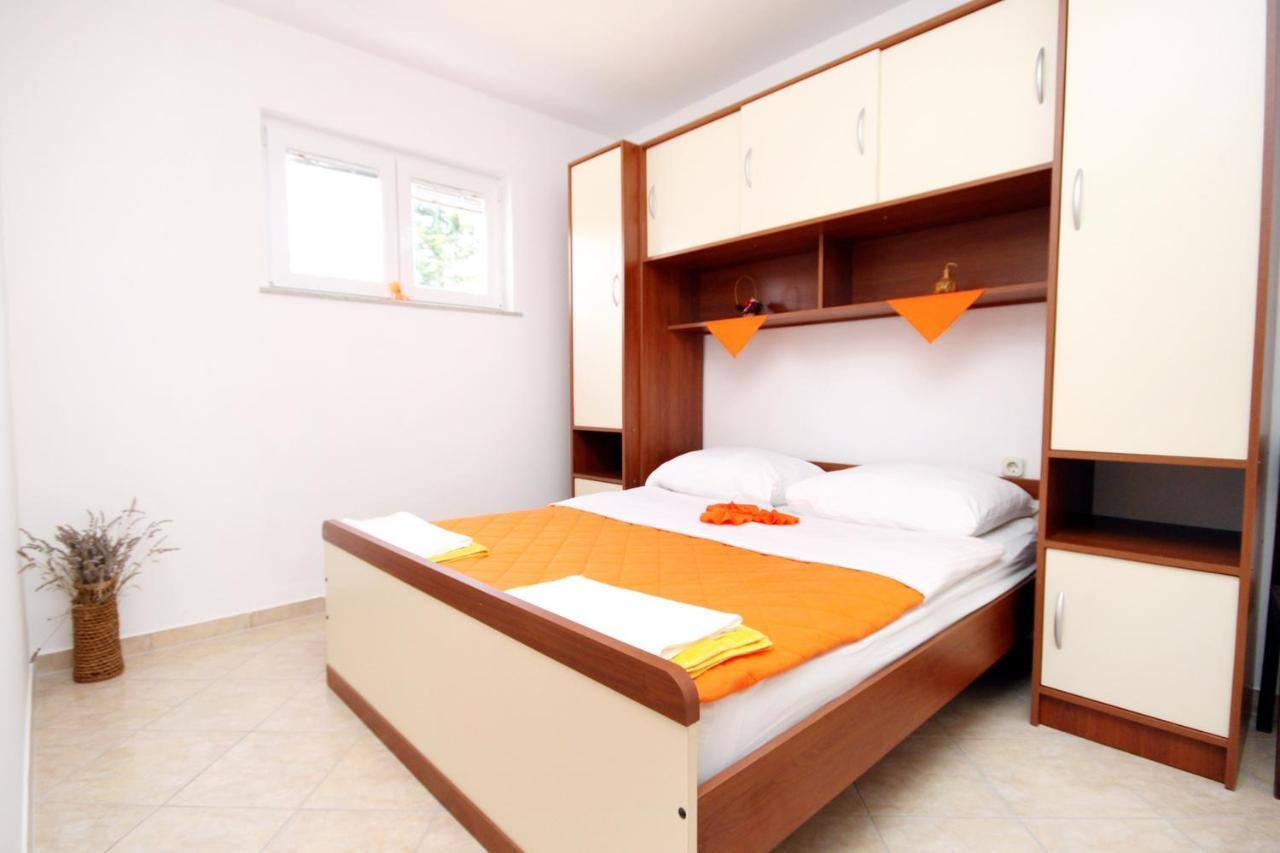 Apartments With A Parking Space Seline, Paklenica - 6603 Starigrad Paklenica Ngoại thất bức ảnh