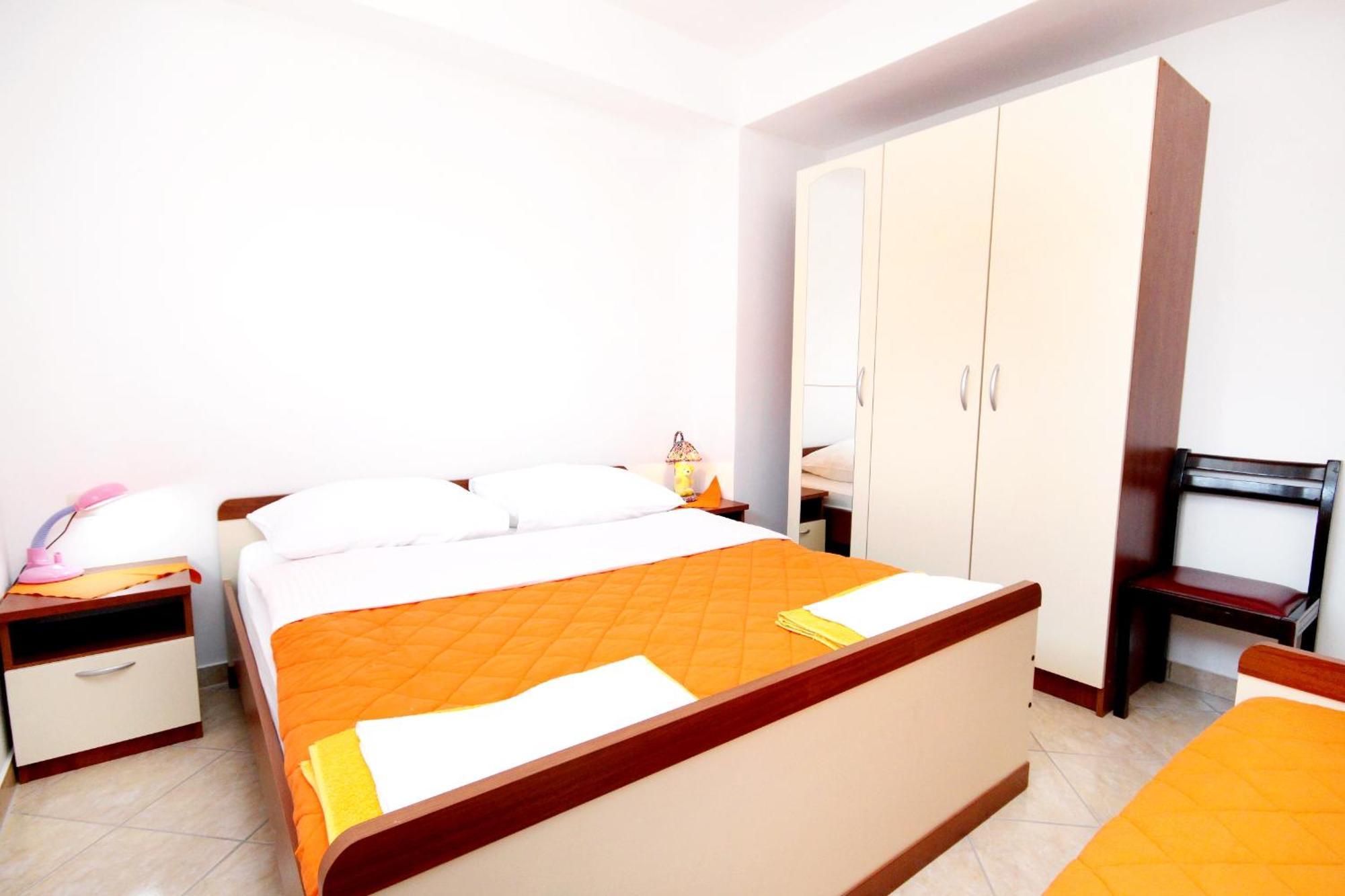 Apartments With A Parking Space Seline, Paklenica - 6603 Starigrad Paklenica Phòng bức ảnh